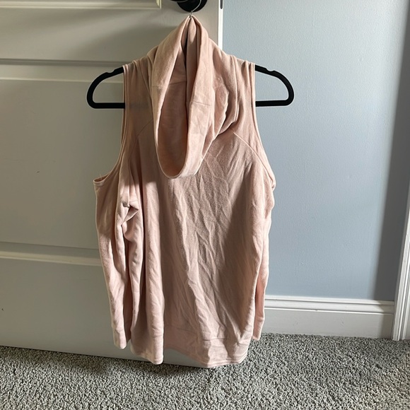 Cupcakes and Cashmere open shoulder cowl neck sweater - Picture 1 of 3